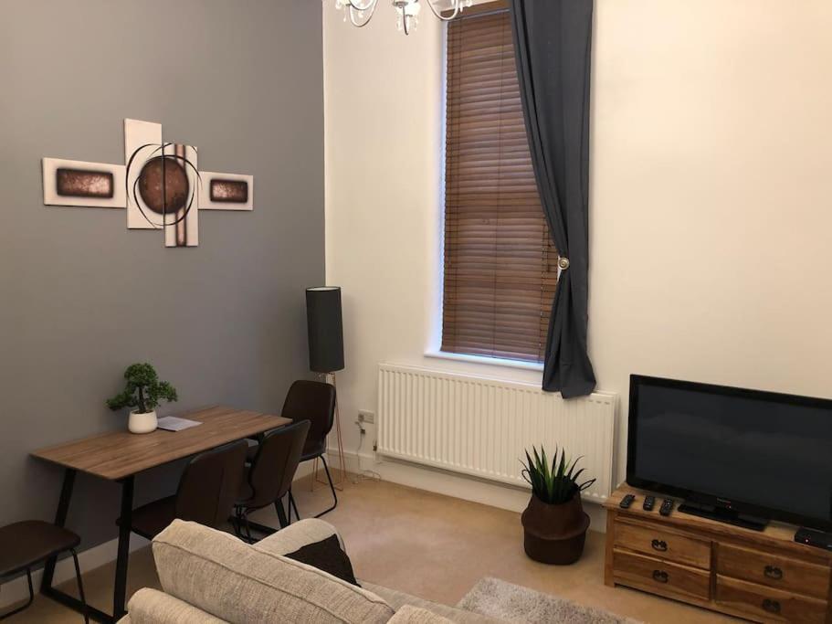Fusilier Apartment Wrexham City Eksteriør bilde