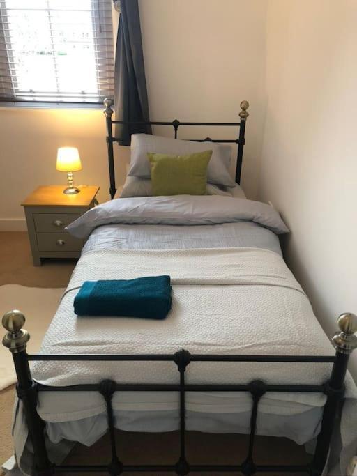 Fusilier Apartment Wrexham City Eksteriør bilde