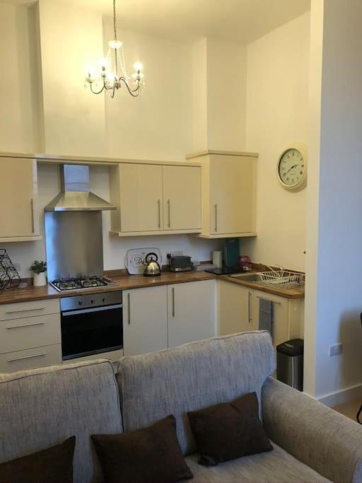 Fusilier Apartment Wrexham City Eksteriør bilde